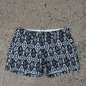 Old Navy Black and White Pattern Shorts